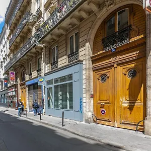 Bergere Paris
